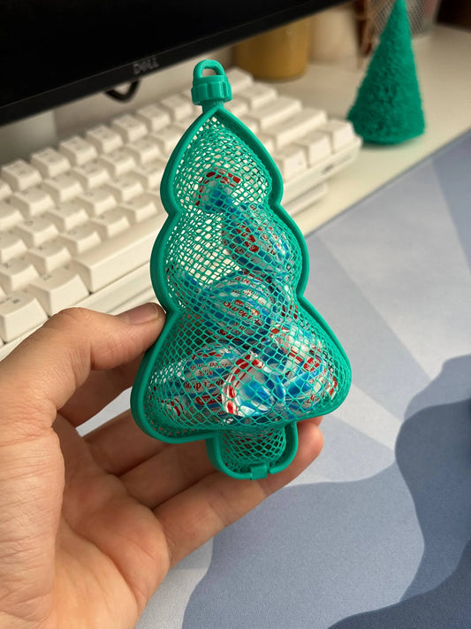 Sapin de Noël en filet – décoration à garnir