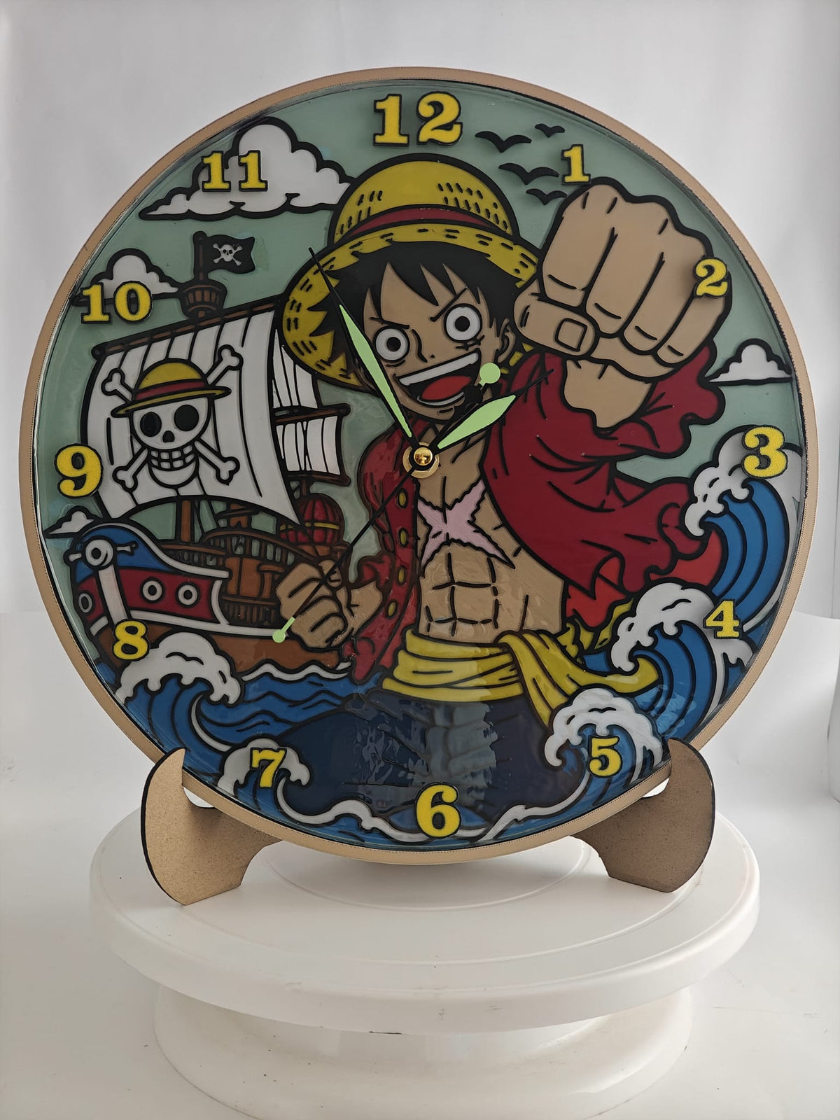 Horloge Manga Pirate – Relief 3D & résine – 30 cm