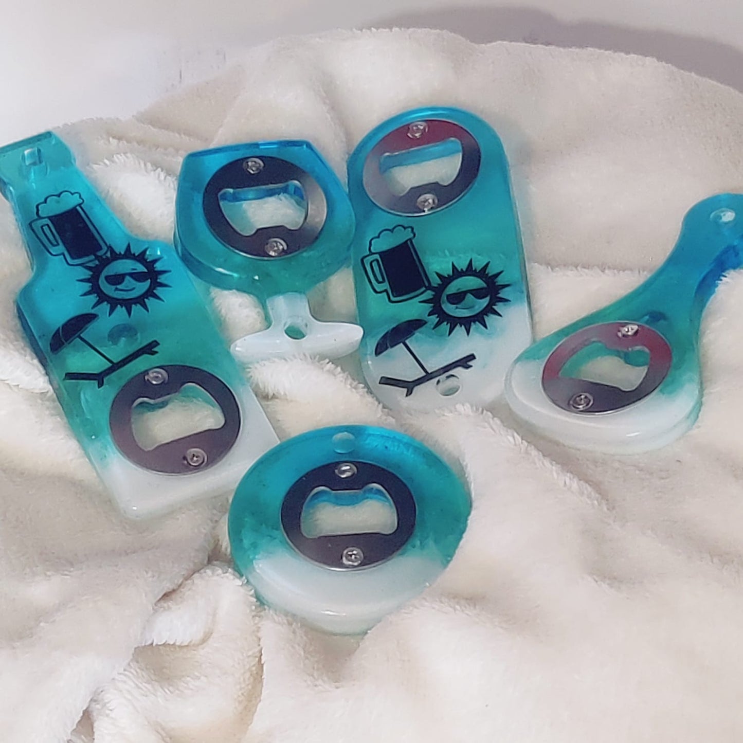 Décapsuleurs en résine