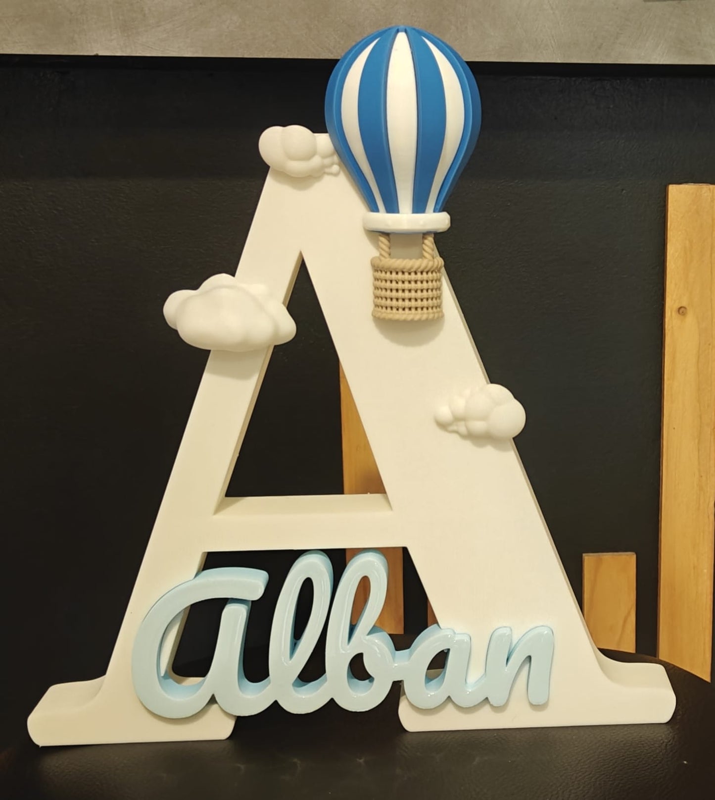 Lettre décorative personnalisée – Prénom & montgolfière – Impression 3D